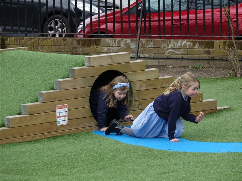climb through tunnel hill for primary school playgrounds 