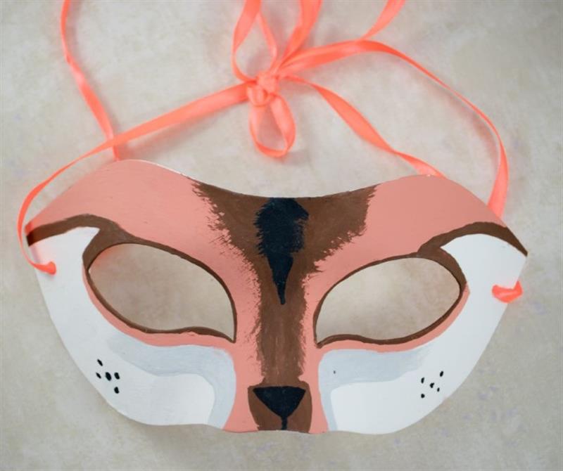 a fox mask made of paper